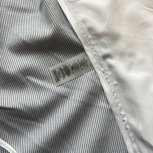 ✌️ for 20! Tommy Hilfiger Blue and White Striped Blazer - Picture 8 of 9